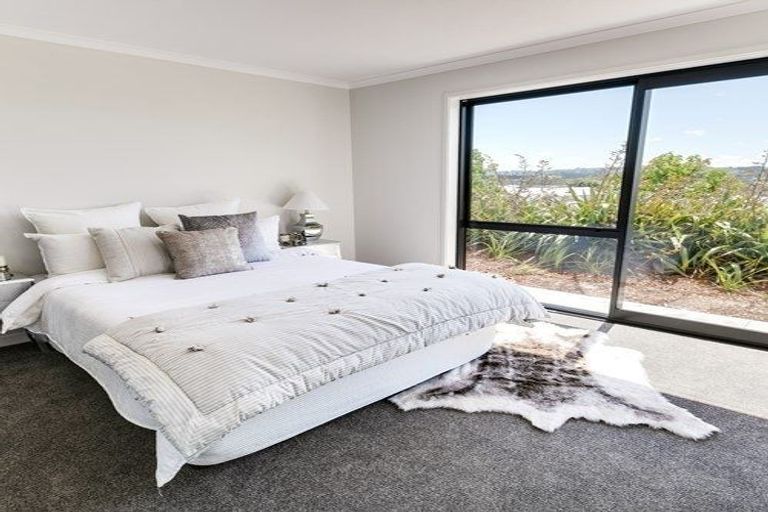 Photo of property in 12 Pukatea Crescent, Owhata, Rotorua, 3010