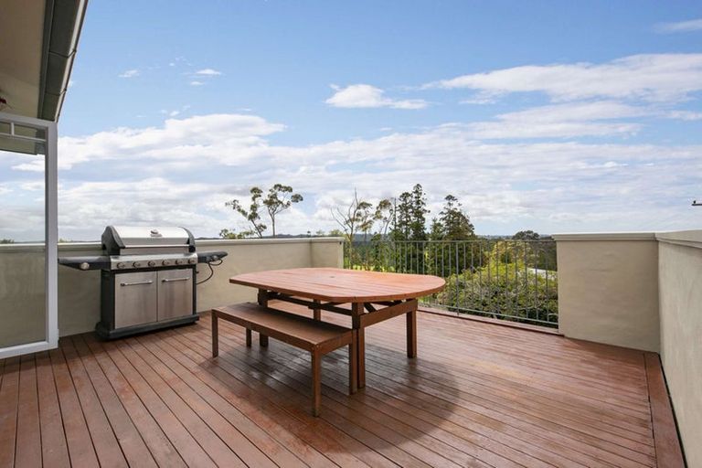 Photo of property in 69 Puke Road, Kumeu, 0891