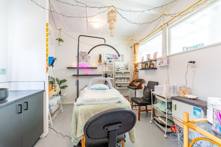 Photo of property in 6 Naylor Street, Waimate, 7924