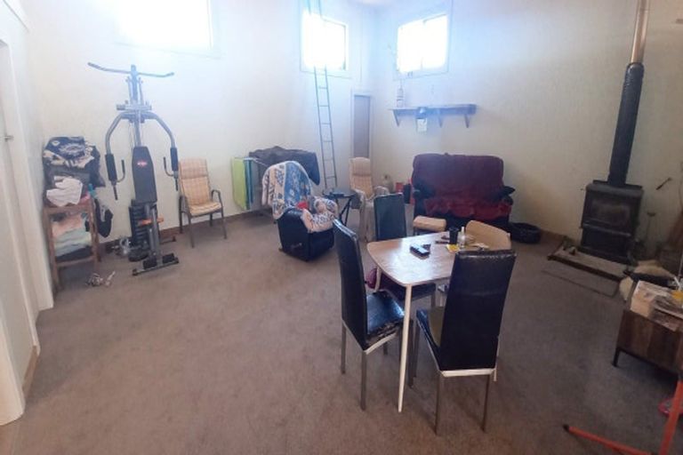 Photo of property in 23 Sneyd Street, Tuatapere, 9620