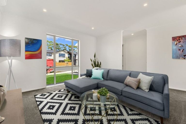 Photo of property in 47 Mettam Drive, Swanson, Auckland, 0614