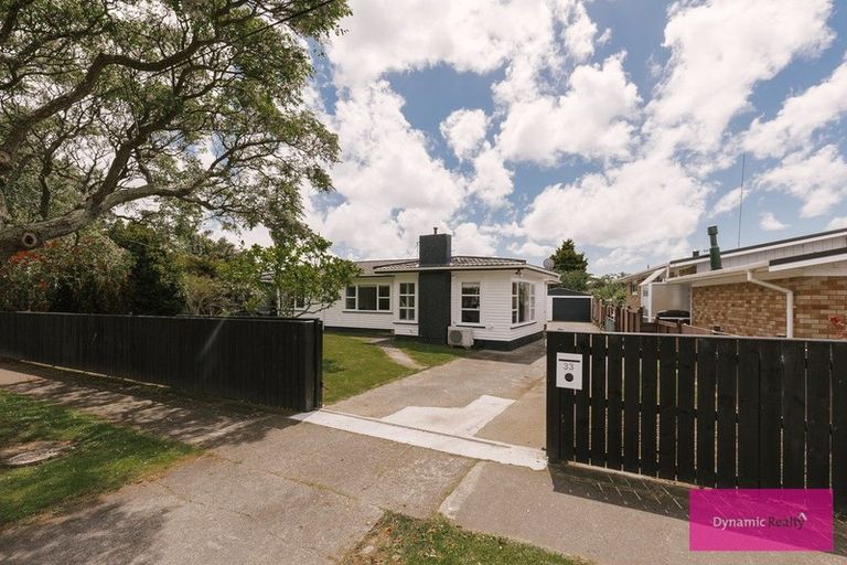 Photo of property in 33 Slacks Road, Awapuni, Palmerston North, 4412