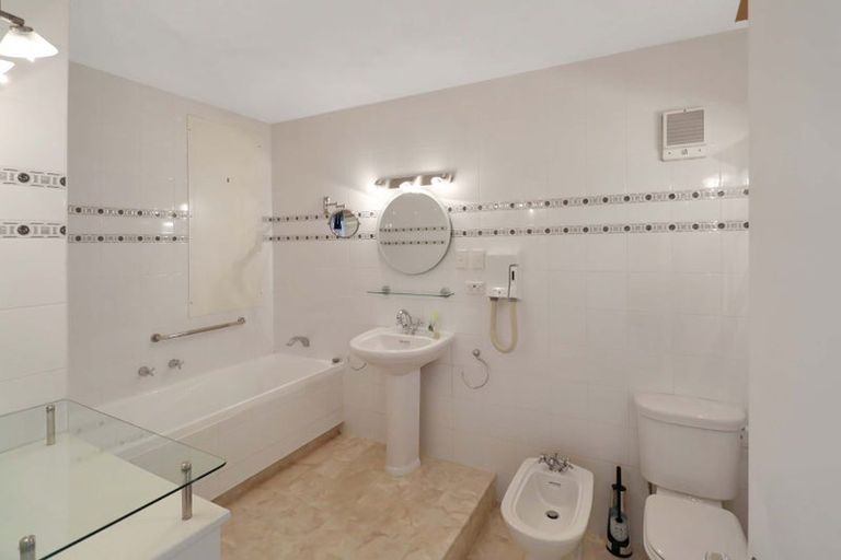 Photo of property in Herbert Gardens, 186 The Terrace, Wellington Central, Wellington, 6011