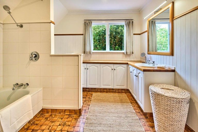 Photo of property in 128 Heke Street, Ngaio, Wellington, 6035
