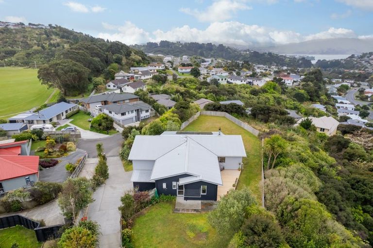 Photo of property in 5 Abbey Way, Whitby, Porirua, 5024