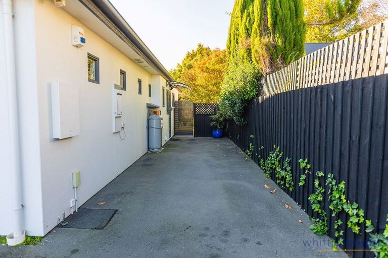 Photo of property in 366 Sawyers Arms Road, Harewood, Christchurch, 8051