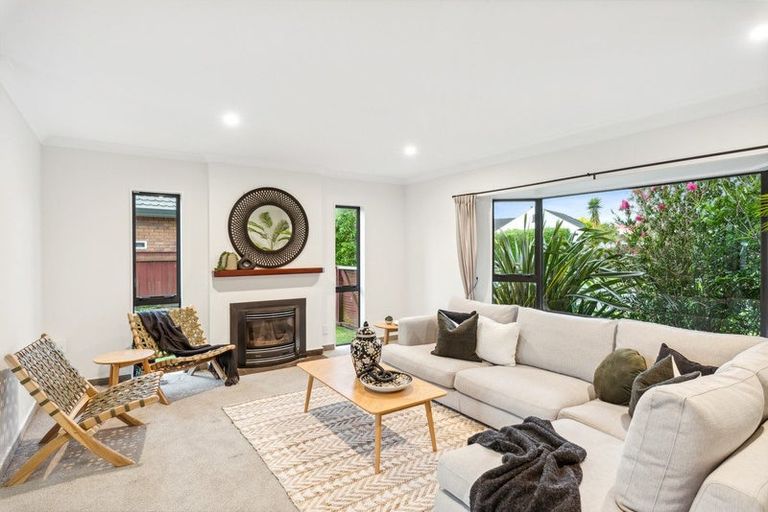 Photo of property in 170 Milne Drive, Paraparaumu, 5032