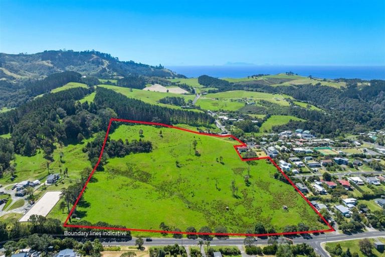 Photo of property in 62 Hauraki Road, Leigh, 0985