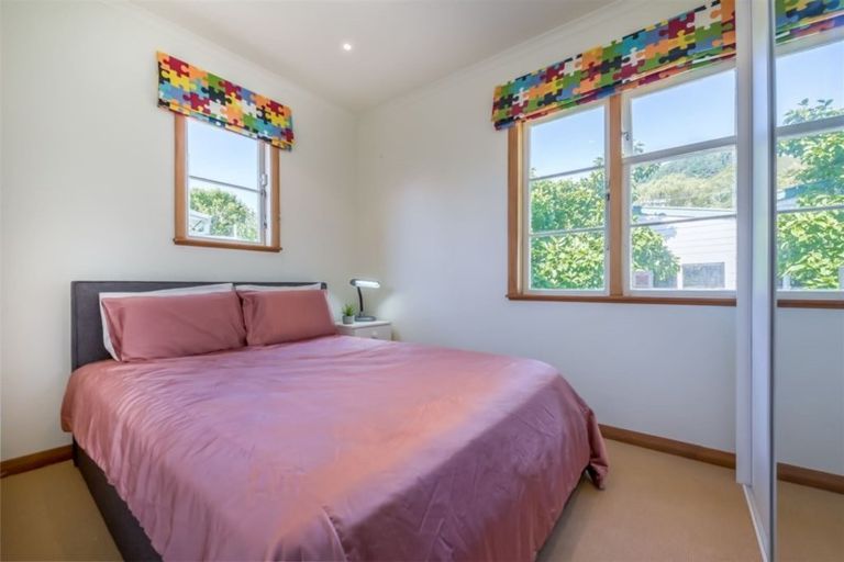 Photo of property in 217 Riverside Drive, Waterloo, Lower Hutt, 5011