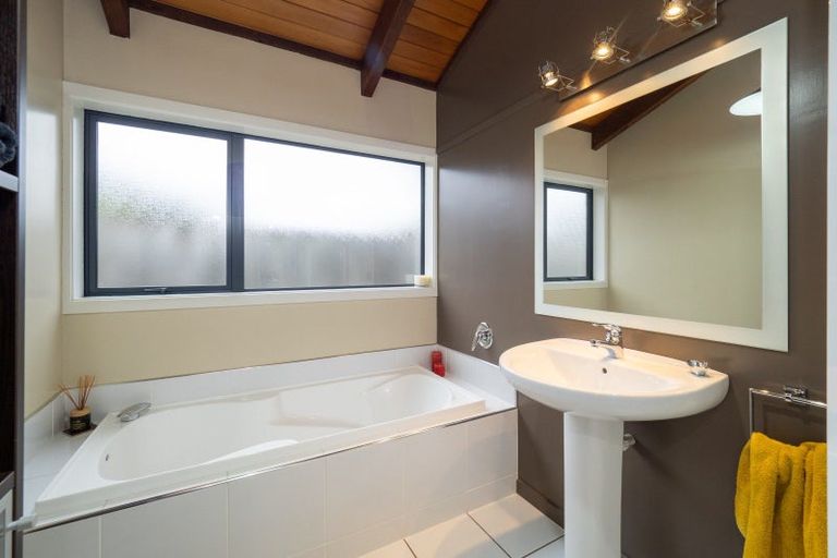 Photo of property in 28 Oak Grove, Ashburton, 7700