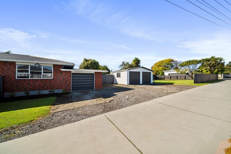 Photo of property in 12 Saxton Road, Upper Vogeltown, New Plymouth, 4310