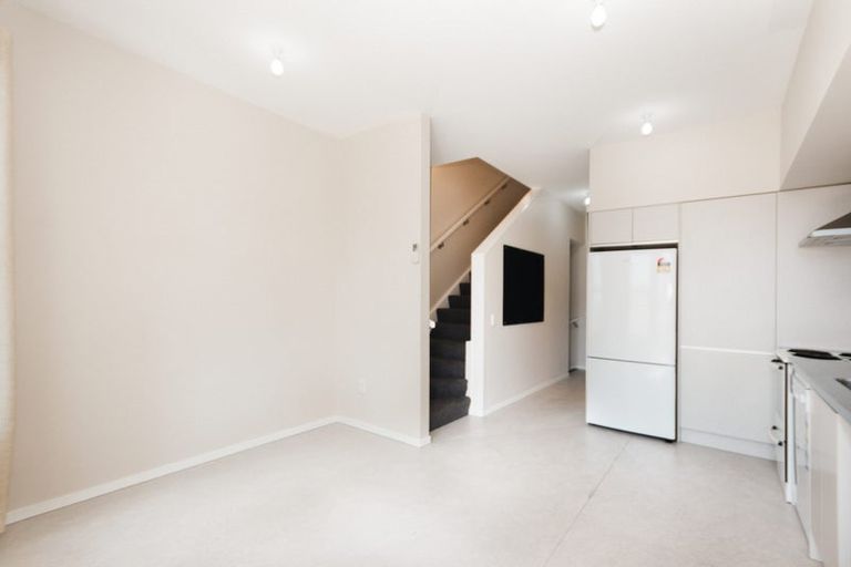 Photo of property in 35 Karo Drive, Te Aro, Wellington, 6011