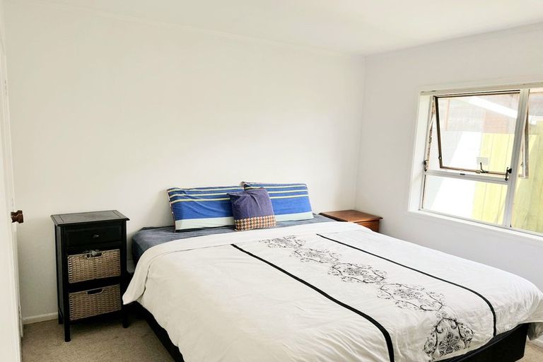 Photo of property in 42a Trentham Road, Papakura, 2110