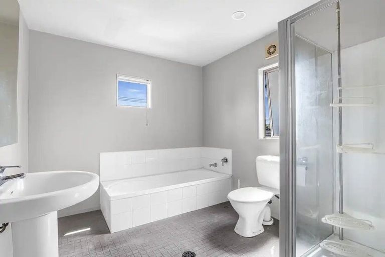 Photo of property in 50a Arawa Street, New Lynn, Auckland, 0600