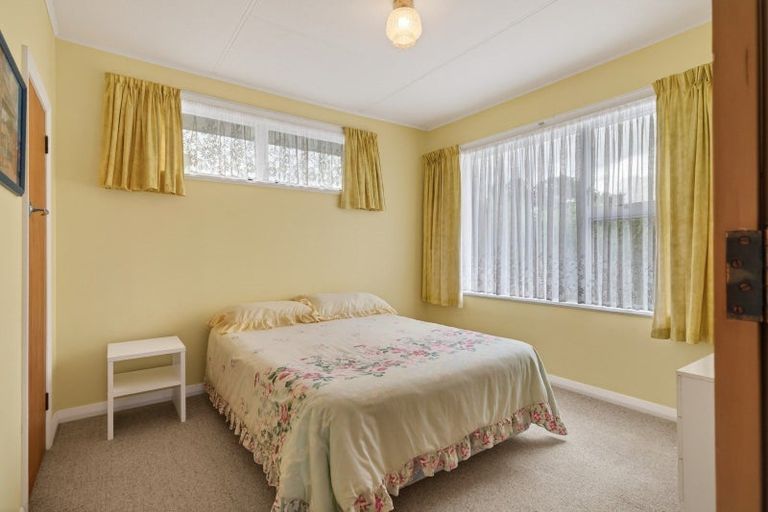 Photo of property in 28 Birmingham Street, Takaro, Palmerston North, 4412