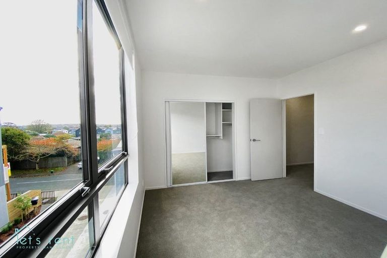 Photo of property in 588e Te Atatu Road, Te Atatu Peninsula, Auckland, 0610