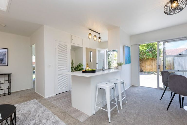 Photo of property in 463b Great South Road, Opaheke, Papakura, 2113