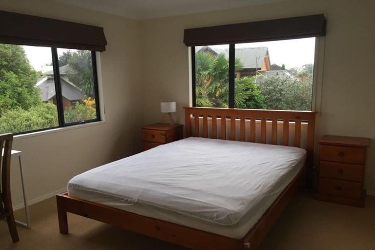 Photo of property in 22 Whitford Place, Rototuna North, Hamilton, 3210