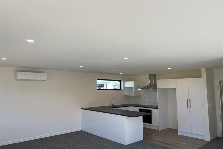 Photo of property in 16 Millhaven Place, Casebrook, Christchurch, 8051