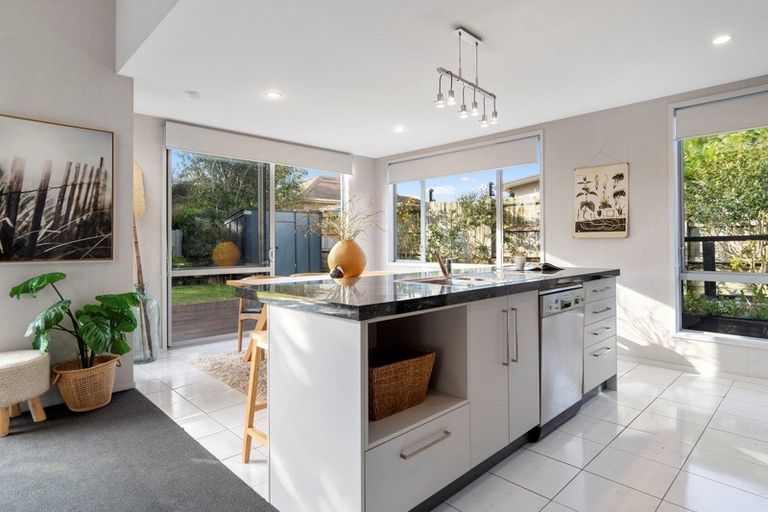 Photo of property in 16 Eagle Street, Welcome Bay, Tauranga, 3112