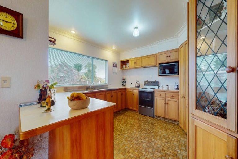 Photo of property in 61 Hayward Road, Ngatea, 3503