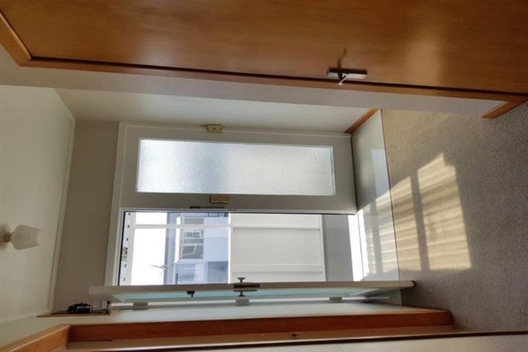 Photo of property in 3/53 Young Street, New Plymouth, 4310