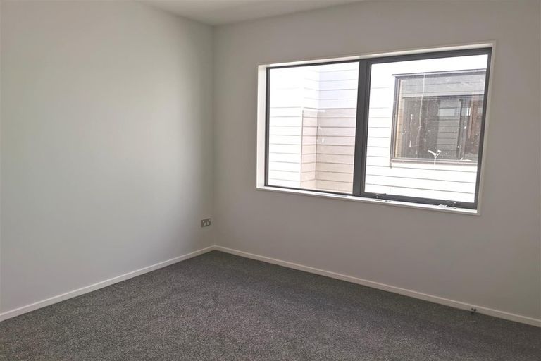 Photo of property in 27 Clayden Shuttleworth Street, Papakura, 2110