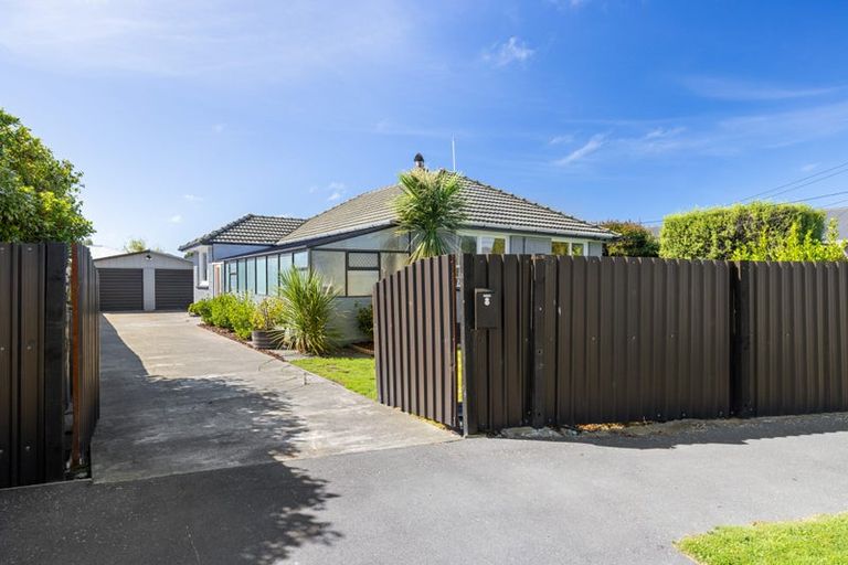 Photo of property in 8 Compton Street, Woolston, Christchurch, 8062