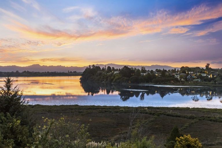 Photo of property in 52 Margaret Road, Bellevue, Tauranga, 3110