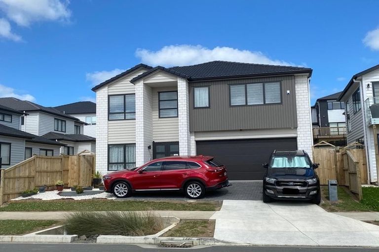 Photo of property in 104 Mcquoids Road, Flat Bush, Auckland, 2019