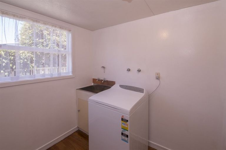 Photo of property in 4 Tuirau Place, Ilam, Christchurch, 8041