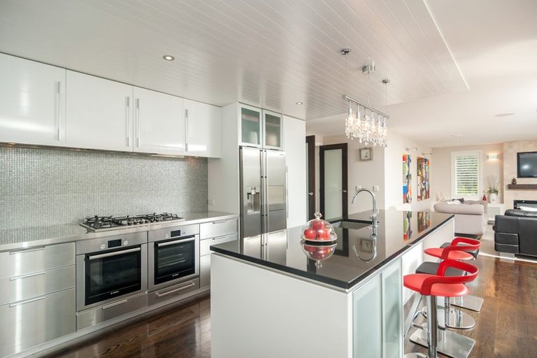 Photo of property in 154b Beach Road, Campbells Bay, Auckland, 0630