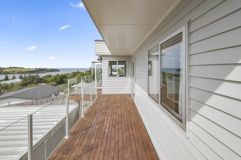 Photo of property in 9 Everard Avenue, Army Bay, Whangaparaoa, 0930