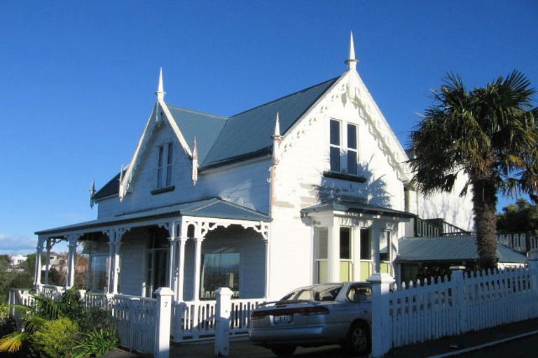 Photo of property in 7 Sealy Road, Bluff Hill, Napier, 4110