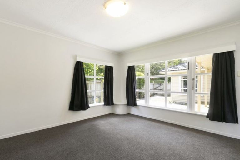 Photo of property in 286 Grounsell Crescent, Belmont, Lower Hutt, 5010