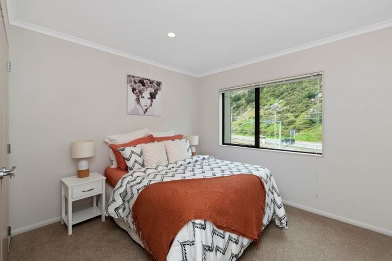 Photo of property in Te Kakariki Apartments, 7/8 Wellington Road, Paekakariki, 5034