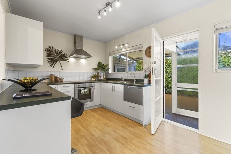 Photo of property in 2/21 Jutland Road, Hauraki, Auckland, 0622