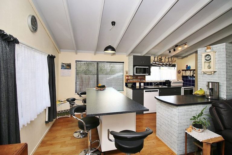 Photo of property in 9 Menzies Place, Paeroa, 3600