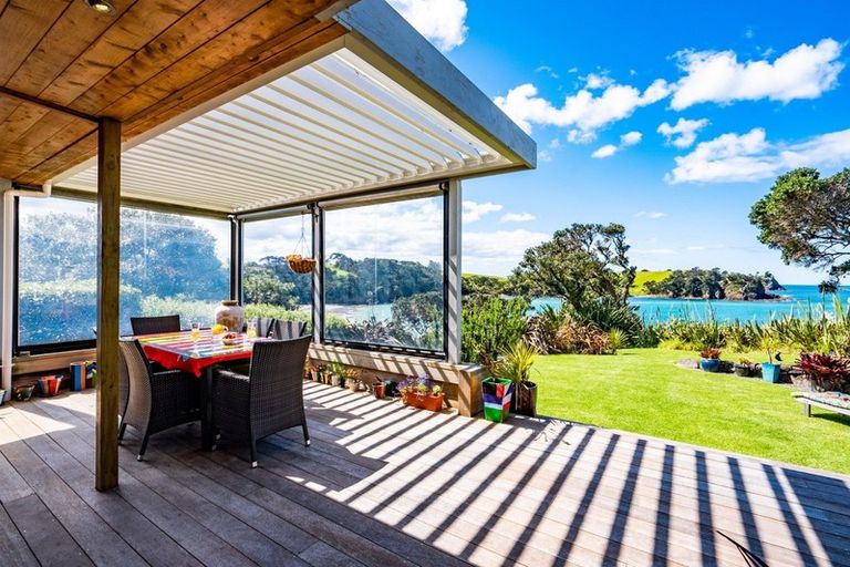 Photo of property in 730 Taiharuru Road, Taiharuru, Onerahi, 0192