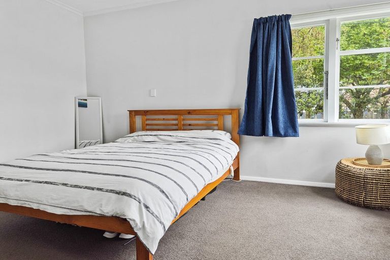 Photo of property in 11 Seddon Street, Naenae, Lower Hutt, 5011