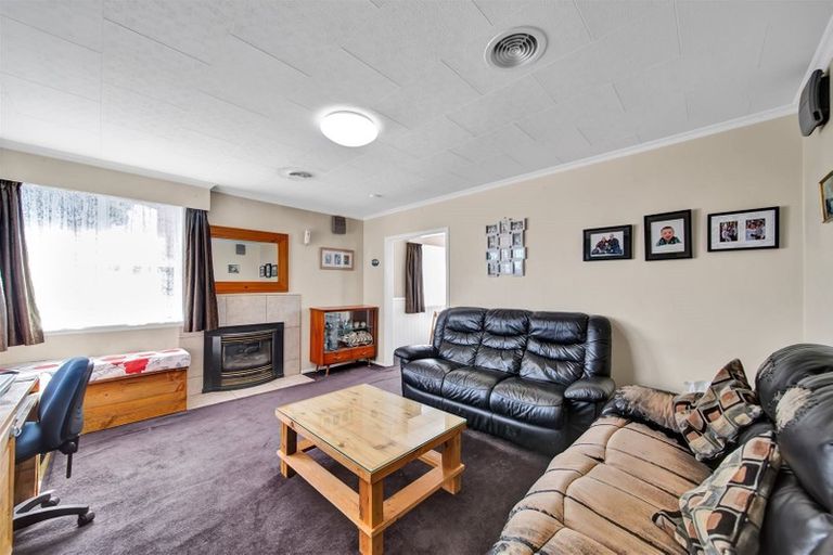 Photo of property in 8 Maire Street, Hawera, 4610