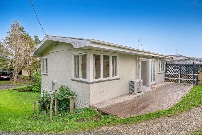 Photo of property in 14a Ocean View Road, Hatfields Beach, Orewa, 0931