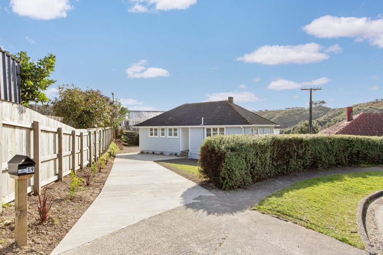 Photo of property in 19 Chew Place, Ranui, Porirua, 5024