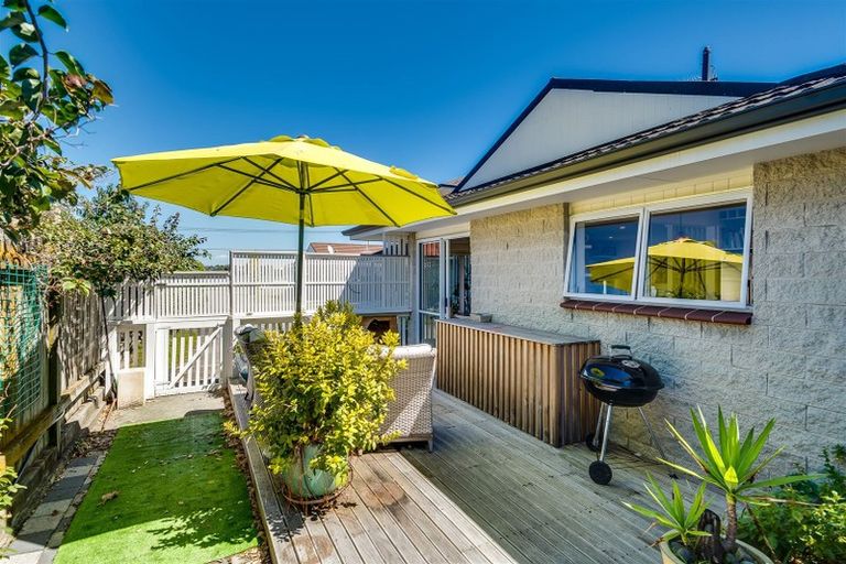Photo of property in 3/30 Meeanee Quay, Westshore, Napier, 4110