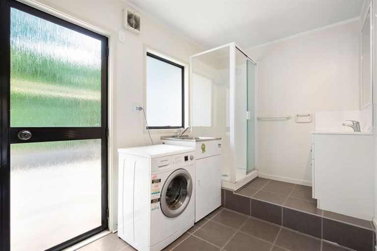 Photo of property in 2/16a Puriri Street, Takapuna, Auckland, 0622