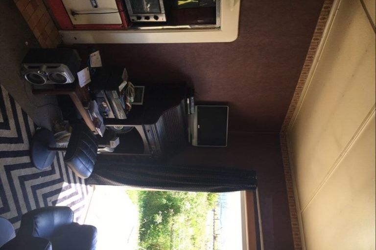 Photo of property in 3 Cottage Road, Ohai, 9635