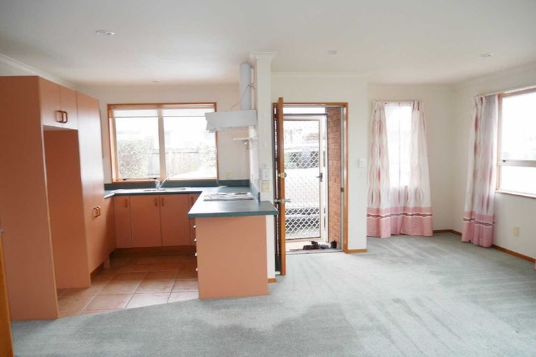 Photo of property in 1/43 Lyndon Street, Riccarton, Christchurch, 8041