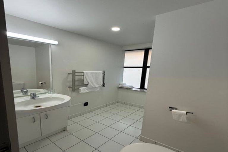 Photo of property in Terrace Garden Apartments, 6h/120 The Terrace, Wellington Central, Wellington, 6011