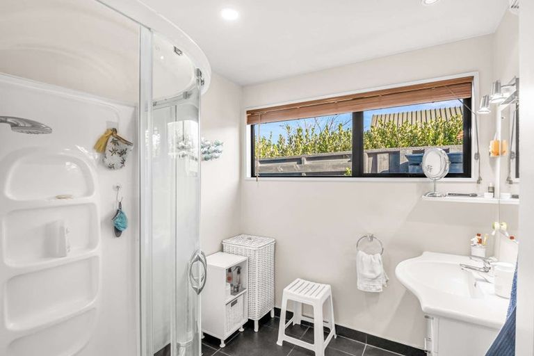 Photo of property in 7 Glenharrow Avenue, Avonhead, Christchurch, 8042