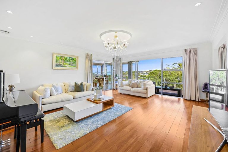 Photo of property in 1/5 Colmar Road, Mellons Bay, Auckland, 2014